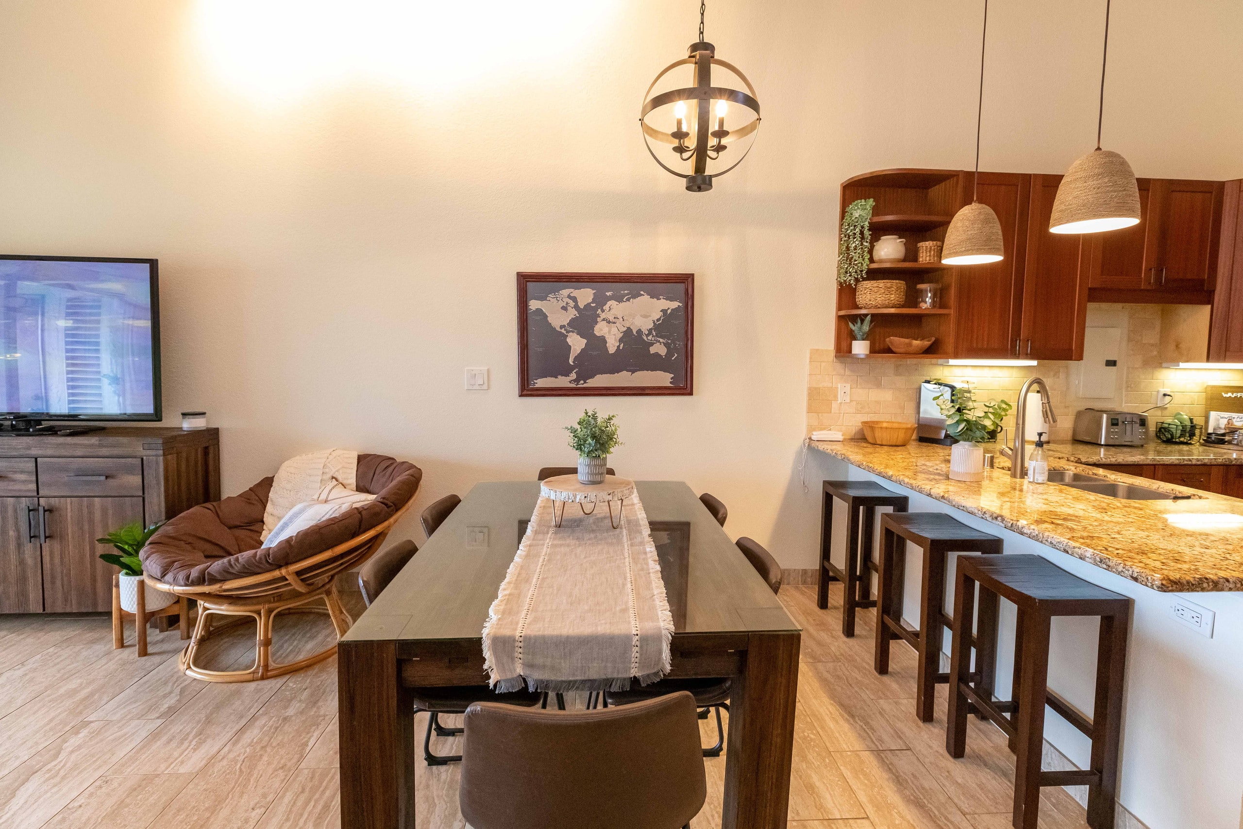 Condo in Kihei · ★4.92 · 2 bedrooms · 2 beds · No bathroom - Image 12