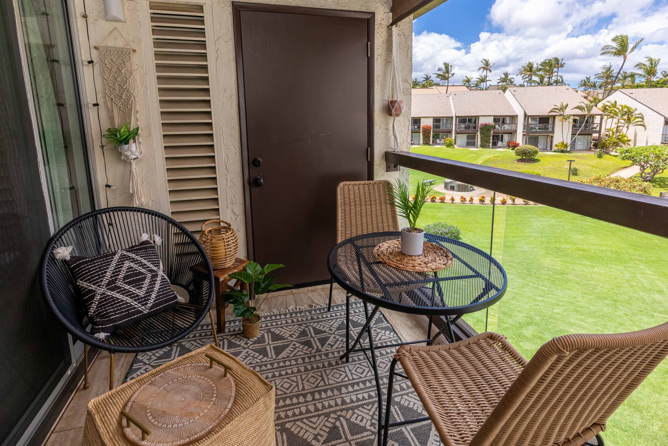 Condo in Kihei · ★4.92 · 2 bedrooms · 2 beds · No bathroom - Image 4