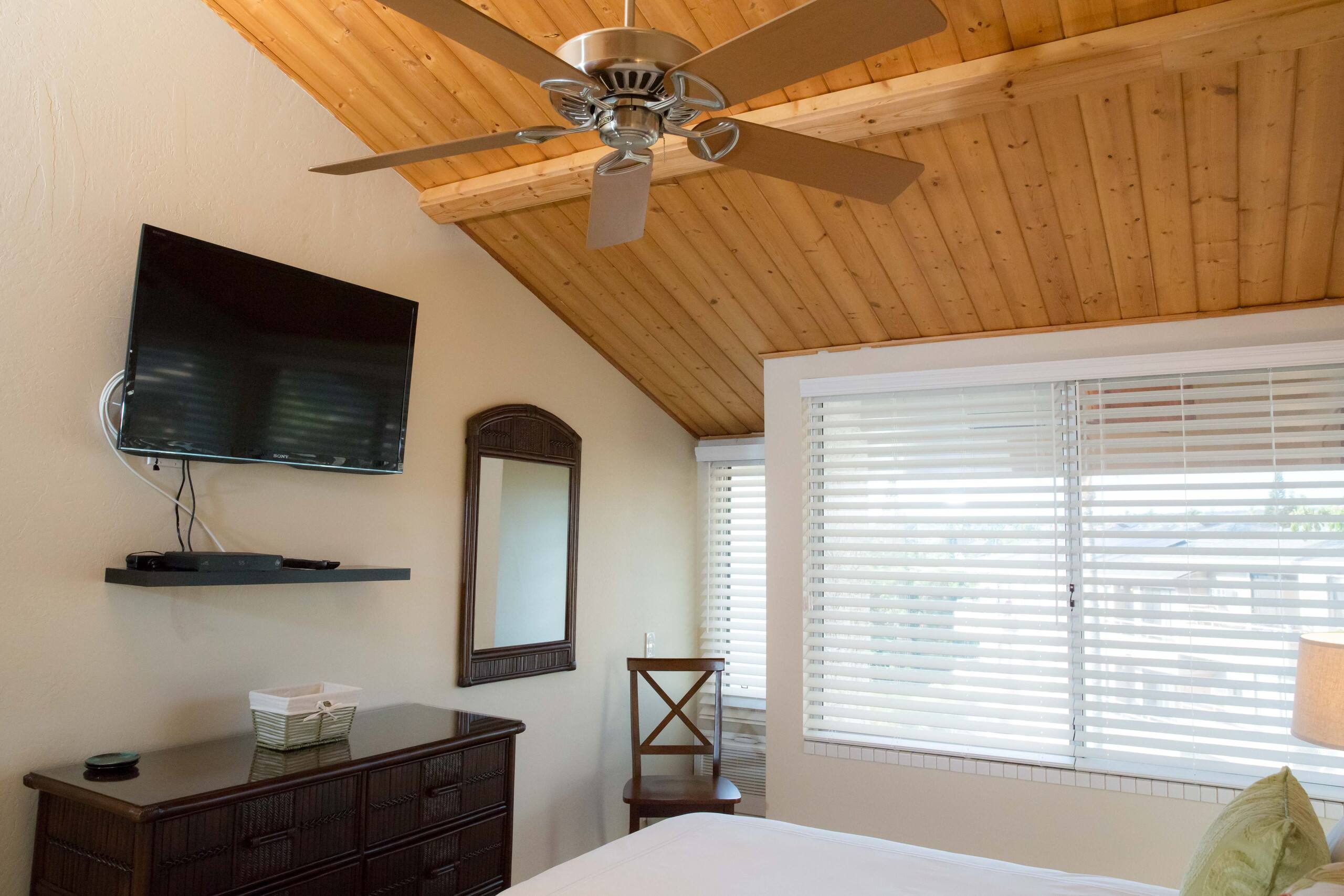 Condo in Kihei · ★4.57 · 2 bedrooms · 3 beds · 2 baths - Image 16