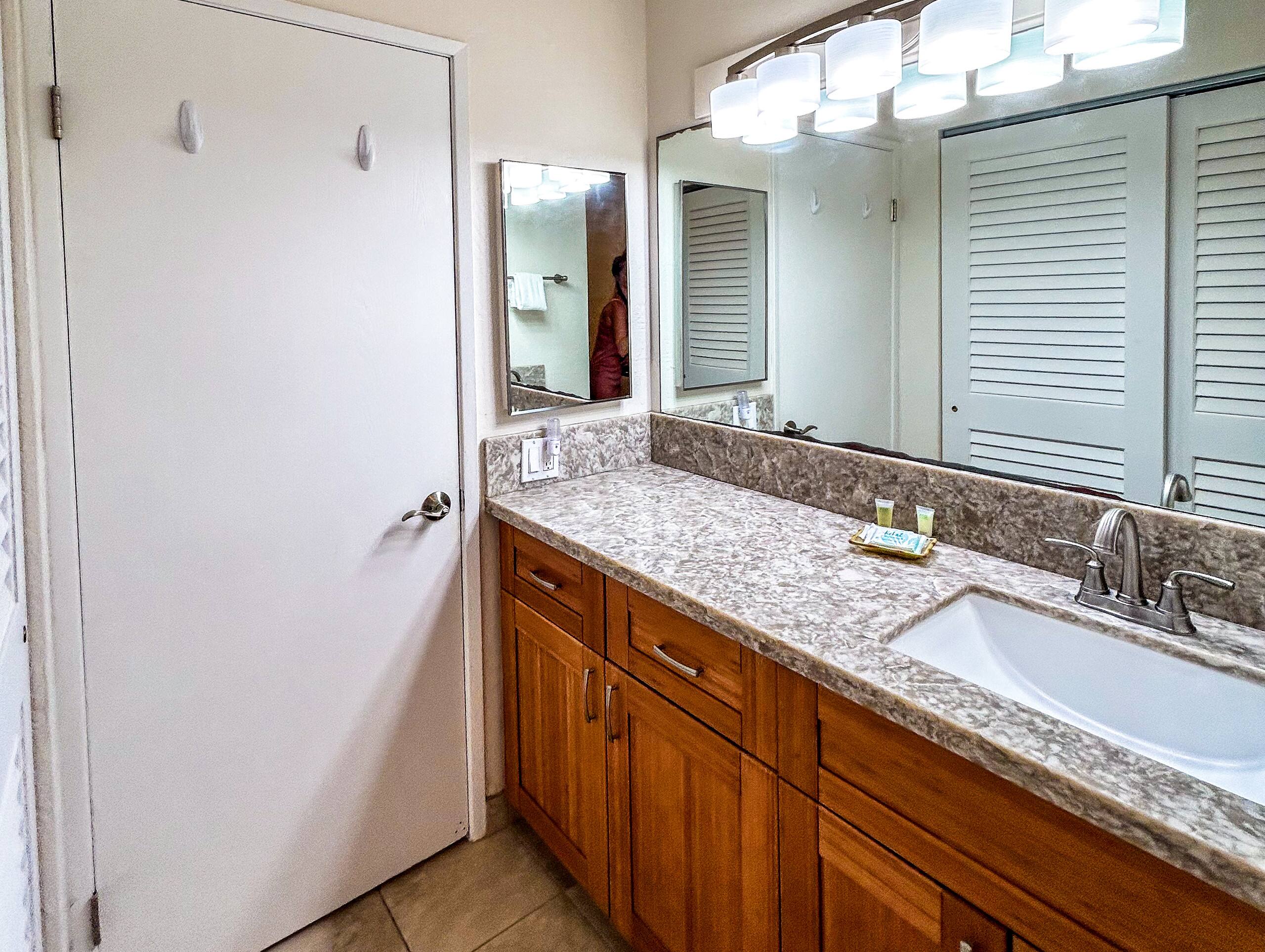Condo in Kihei · ★4.77 · 2 bedrooms · 3 beds · 2 private baths - Image 20