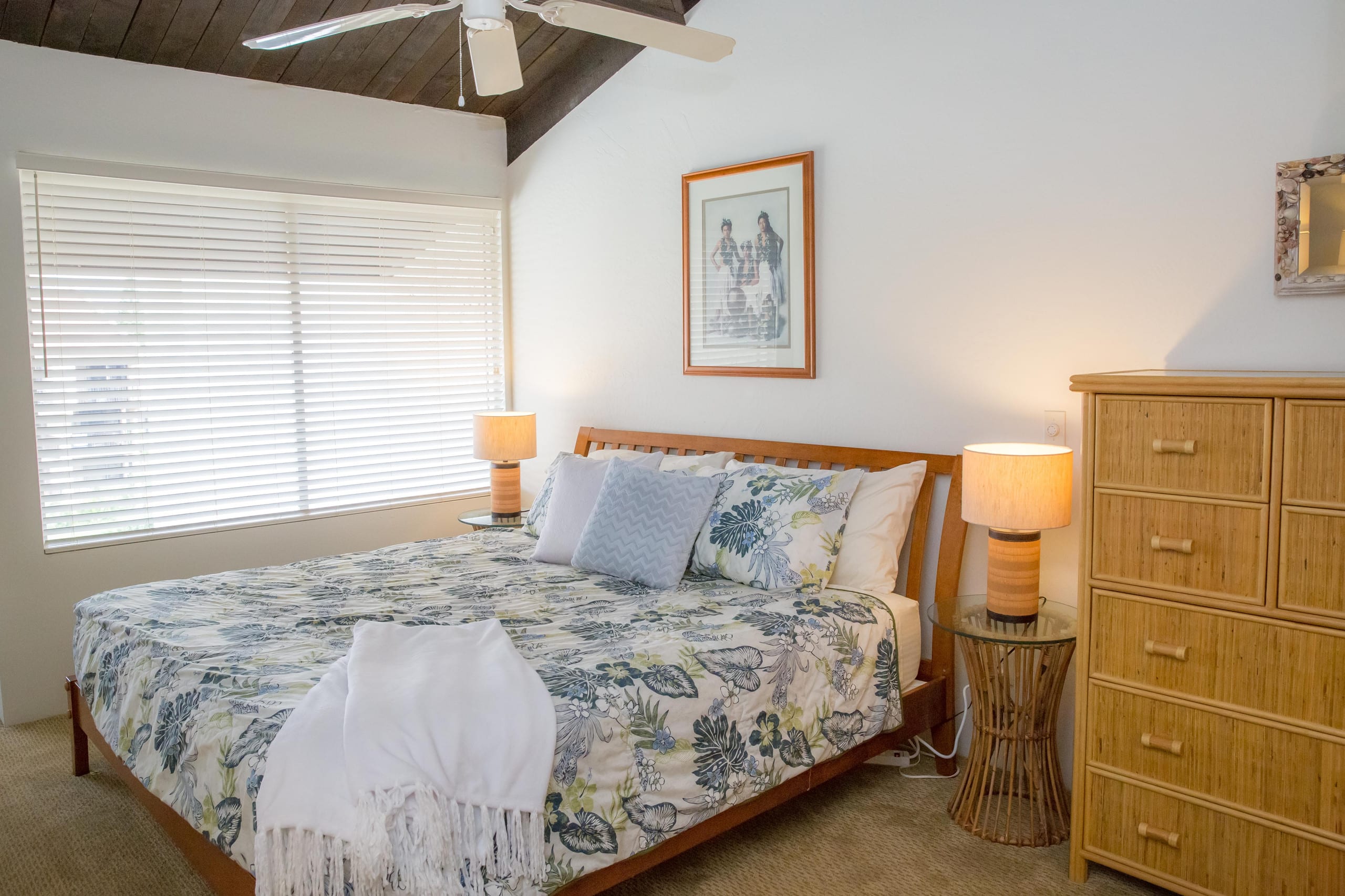 Condo in Kihei · ★4.67 · 2 bedrooms · 4 beds · No bathroom - Image 11