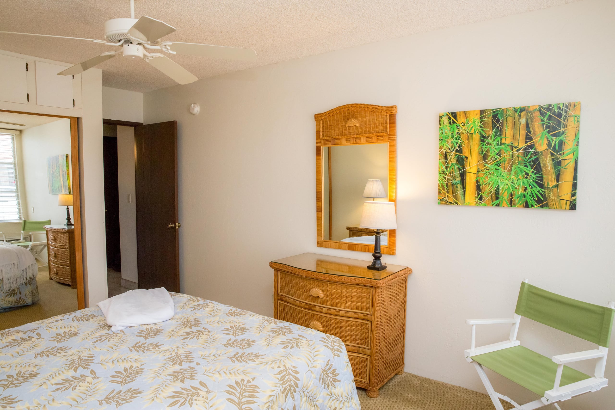 Condo in Kihei · ★4.67 · 2 bedrooms · 4 beds · No bathroom - Image 9