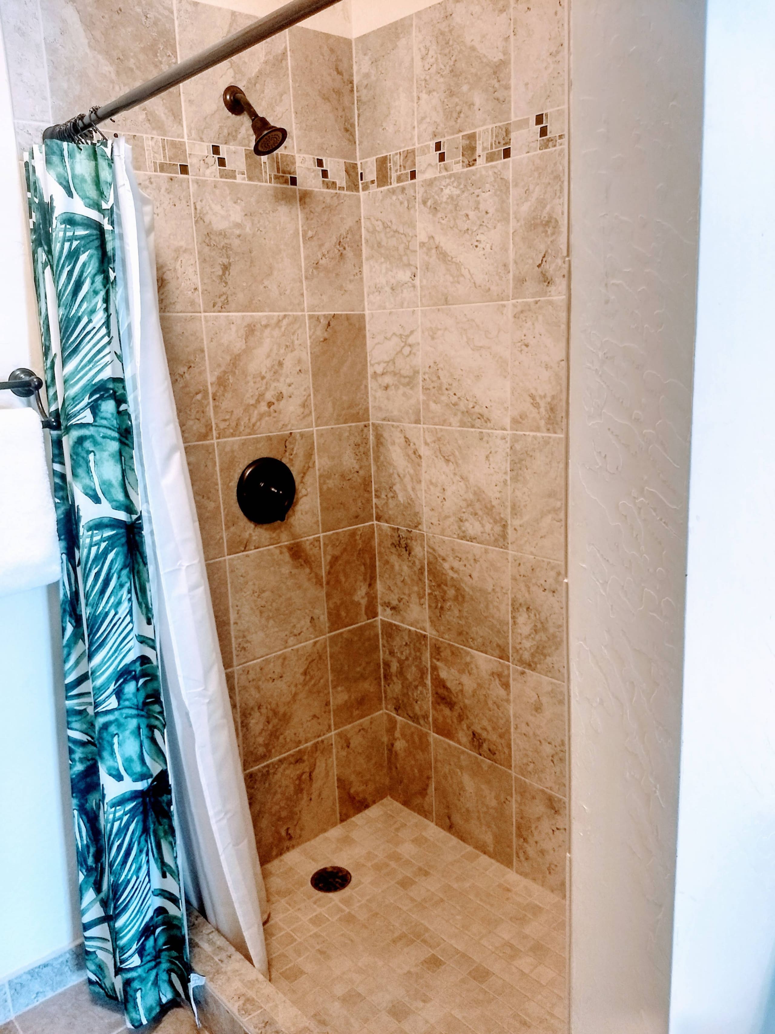 Condo in Kihei · ★4.67 · 2 bedrooms · 4 beds · No bathroom - Image 13