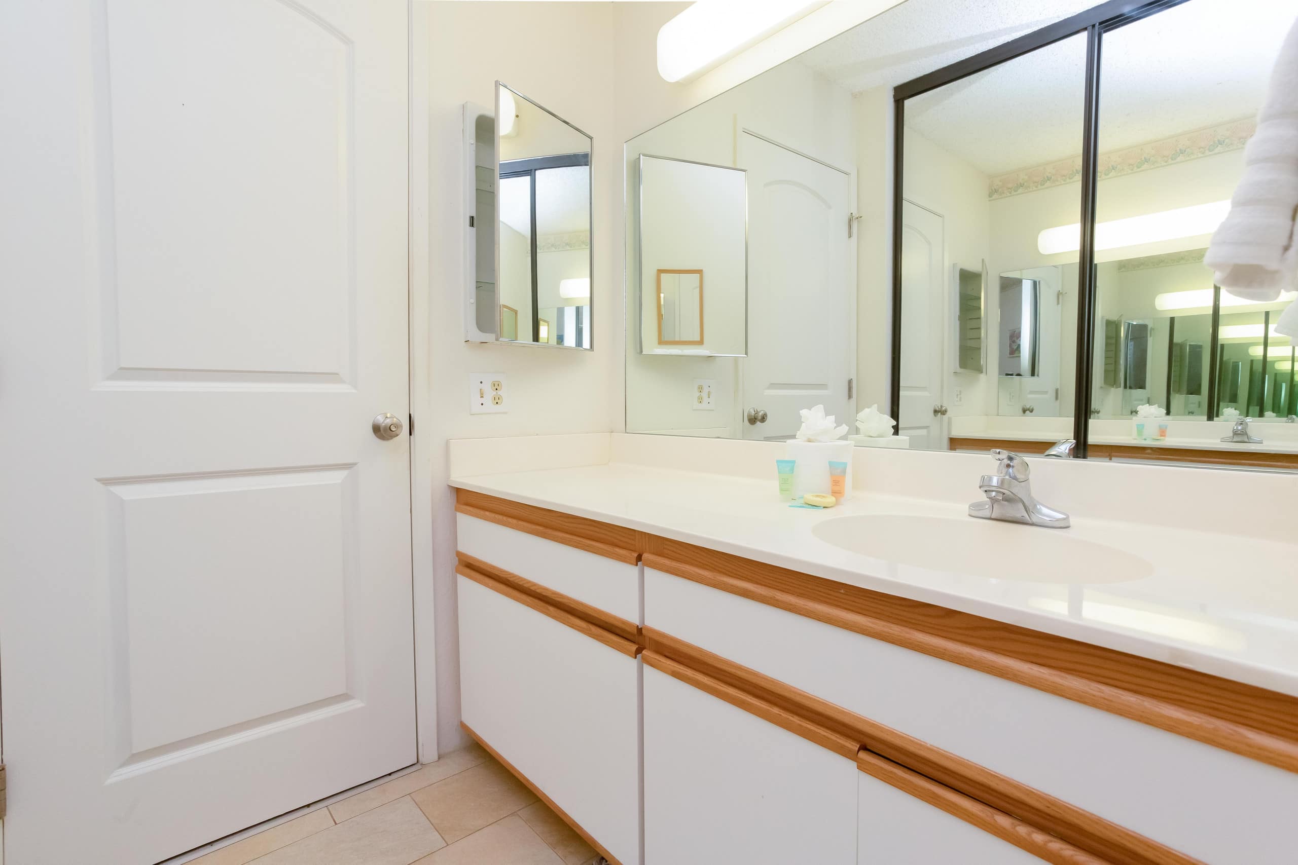 Condo in Kihei · ★4.6 · 2 bedrooms · 5 beds · 2 private baths - Image 25