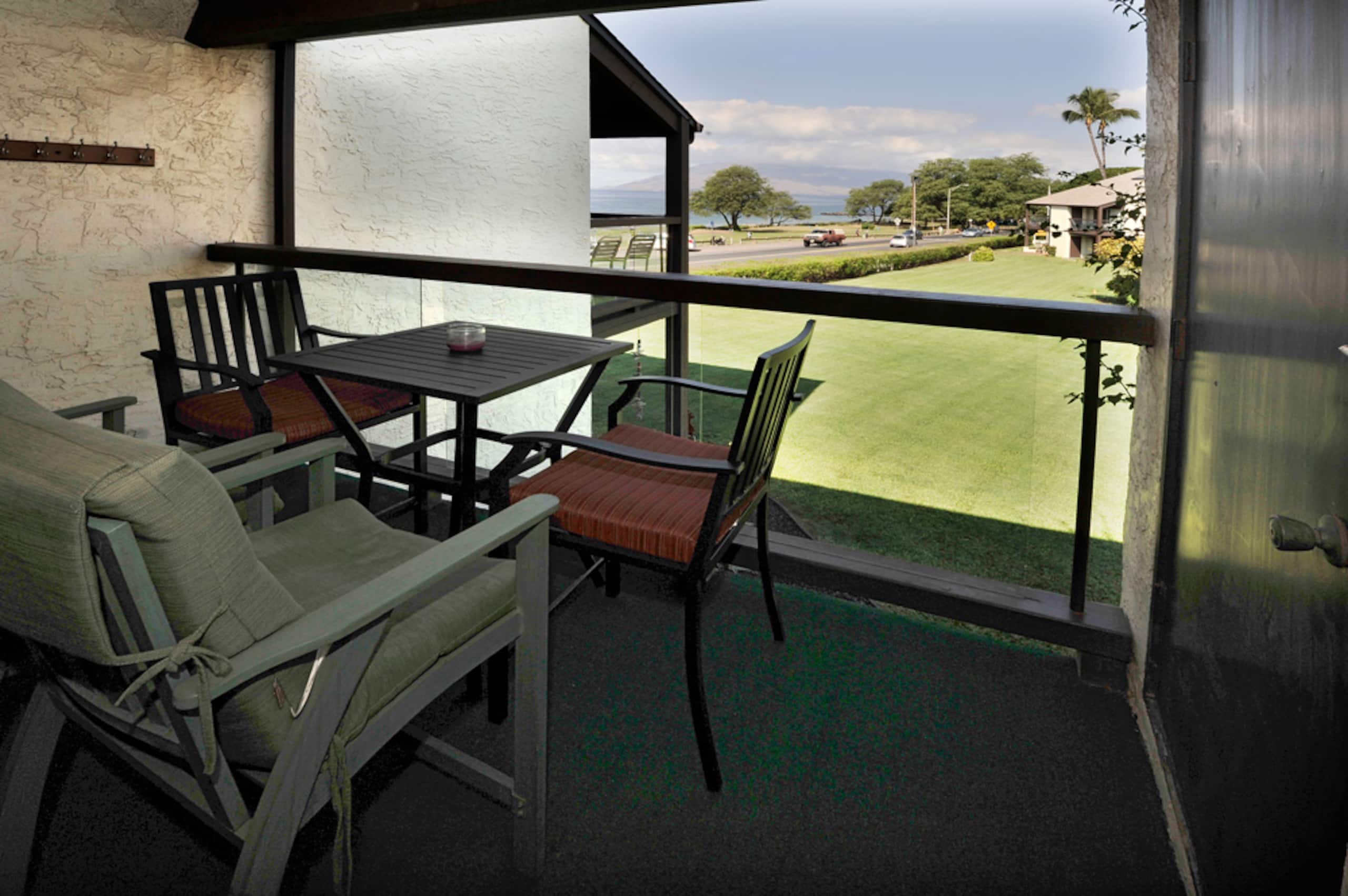 Condo in Kihei · ★4.5 · 2 bedrooms · 5 beds · No bathroom - Image 2