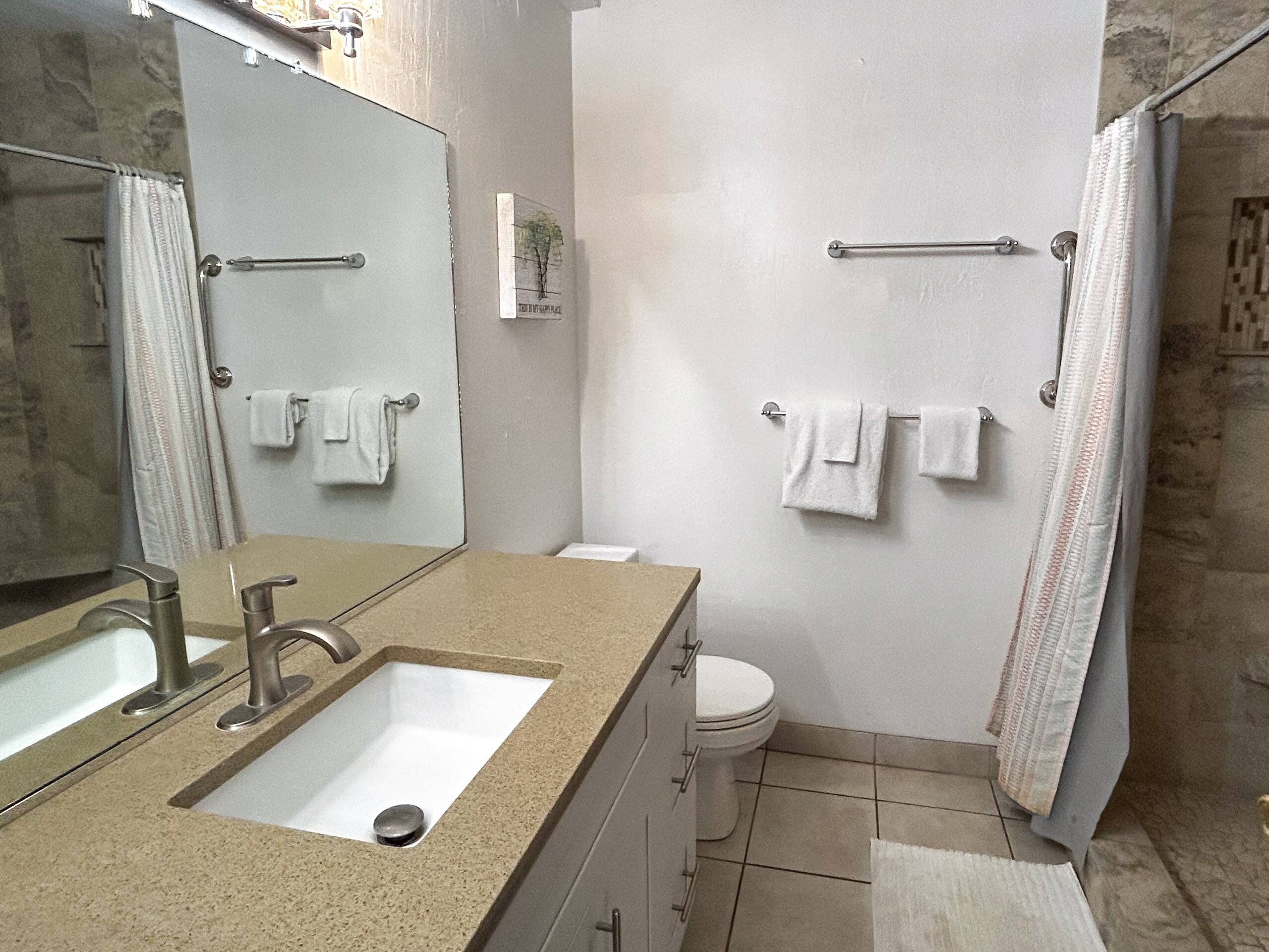 Condo in Kihei · ★4.5 · 2 bedrooms · 4 beds · No bathroom - Image 15