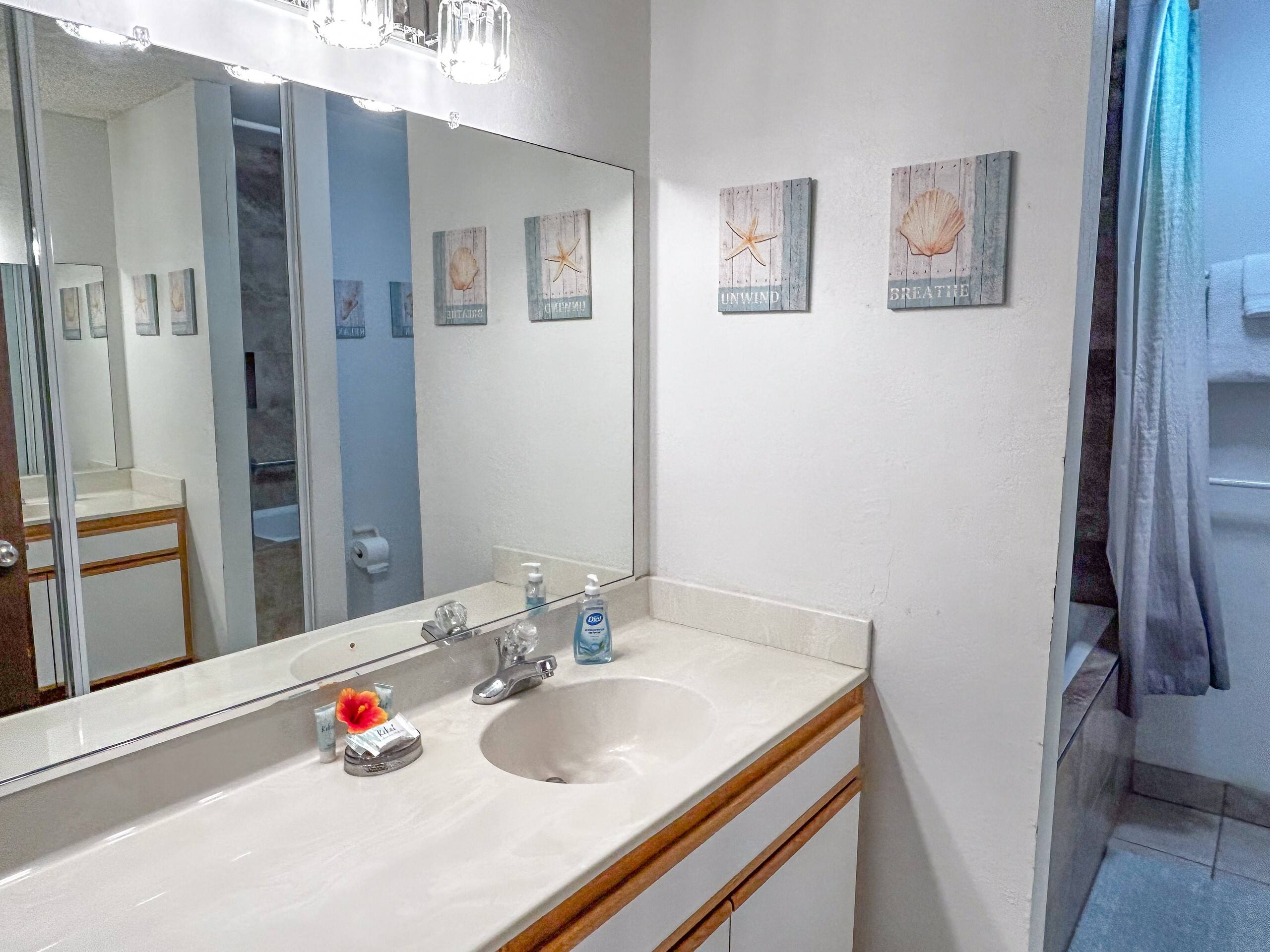 Condo in Kihei · ★4.5 · 2 bedrooms · 4 beds · No bathroom - Image 17