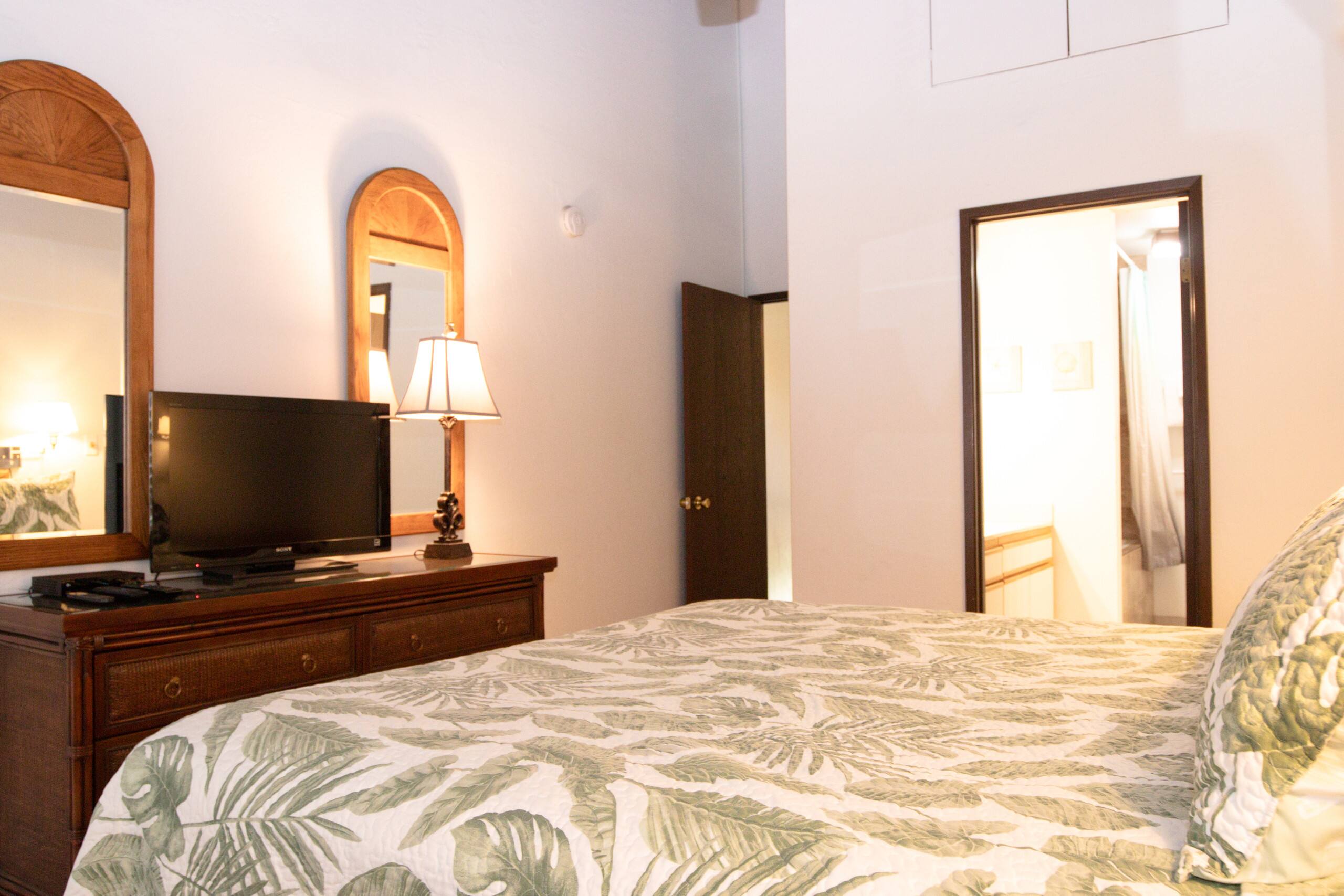 Condo in Kihei · ★4.5 · 2 bedrooms · 4 beds · No bathroom - Image 31