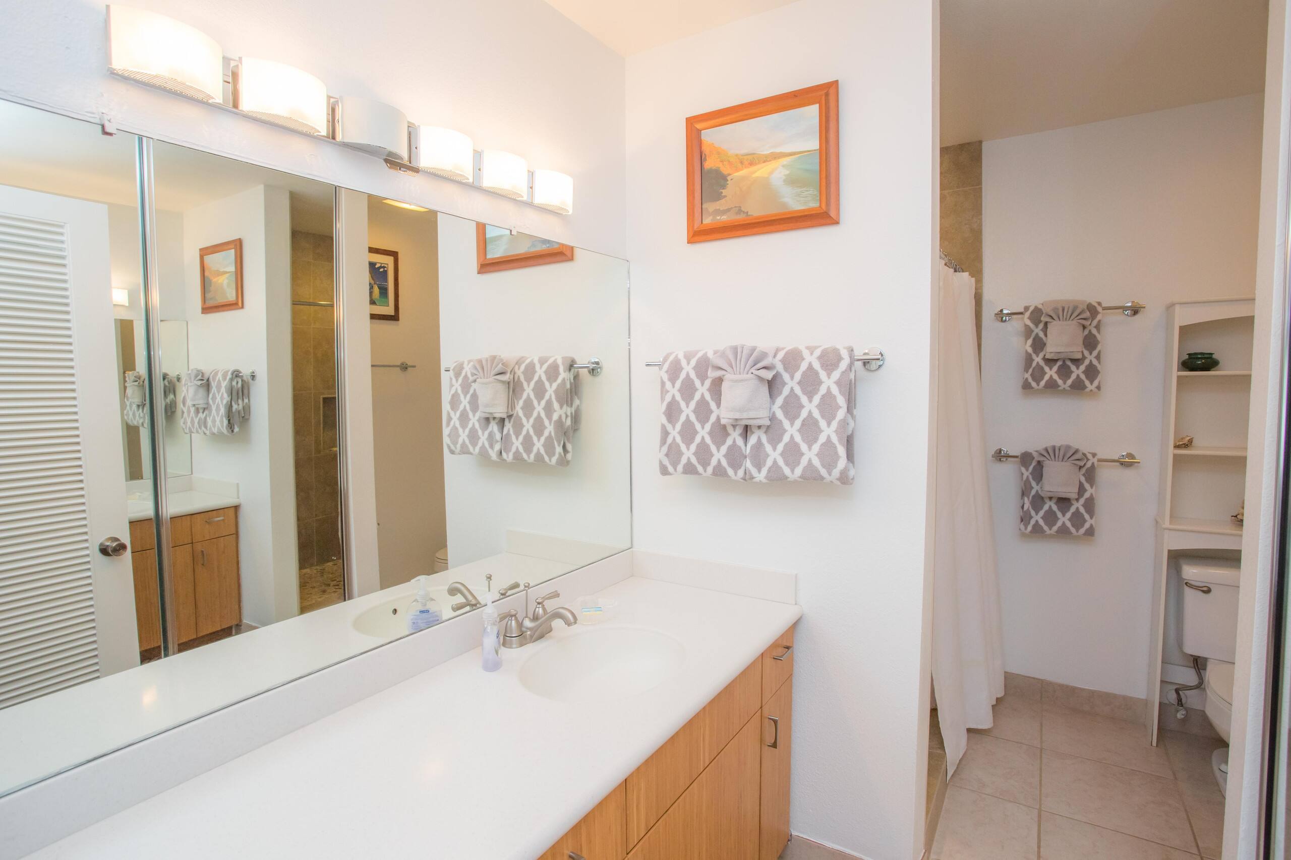 Condo in Kihei · ★4.5 · 2 bedrooms · 4 beds · No bathroom - Image 20
