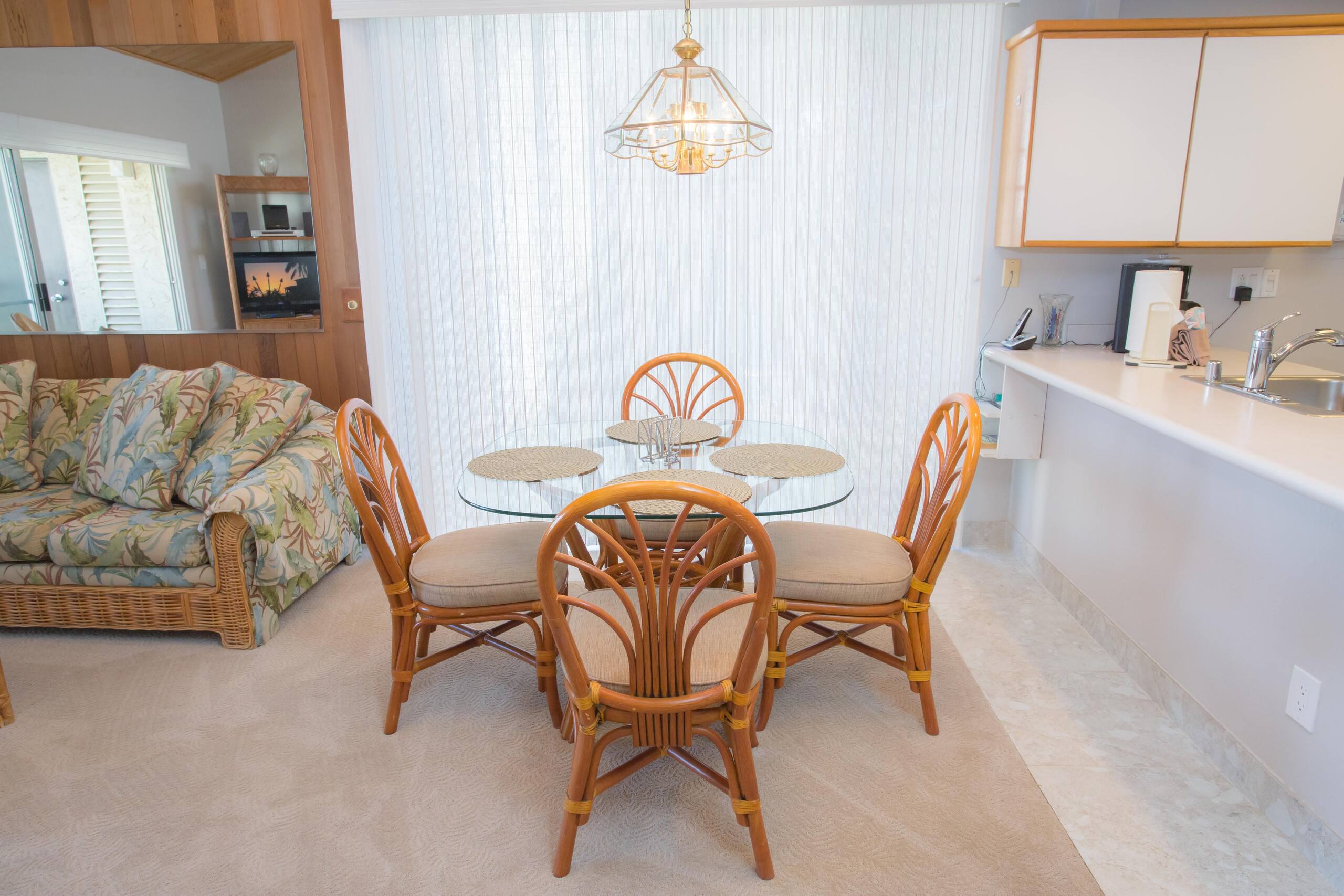 Condo in Kihei · ★4.5 · 2 bedrooms · 4 beds · No bathroom - Image 7
