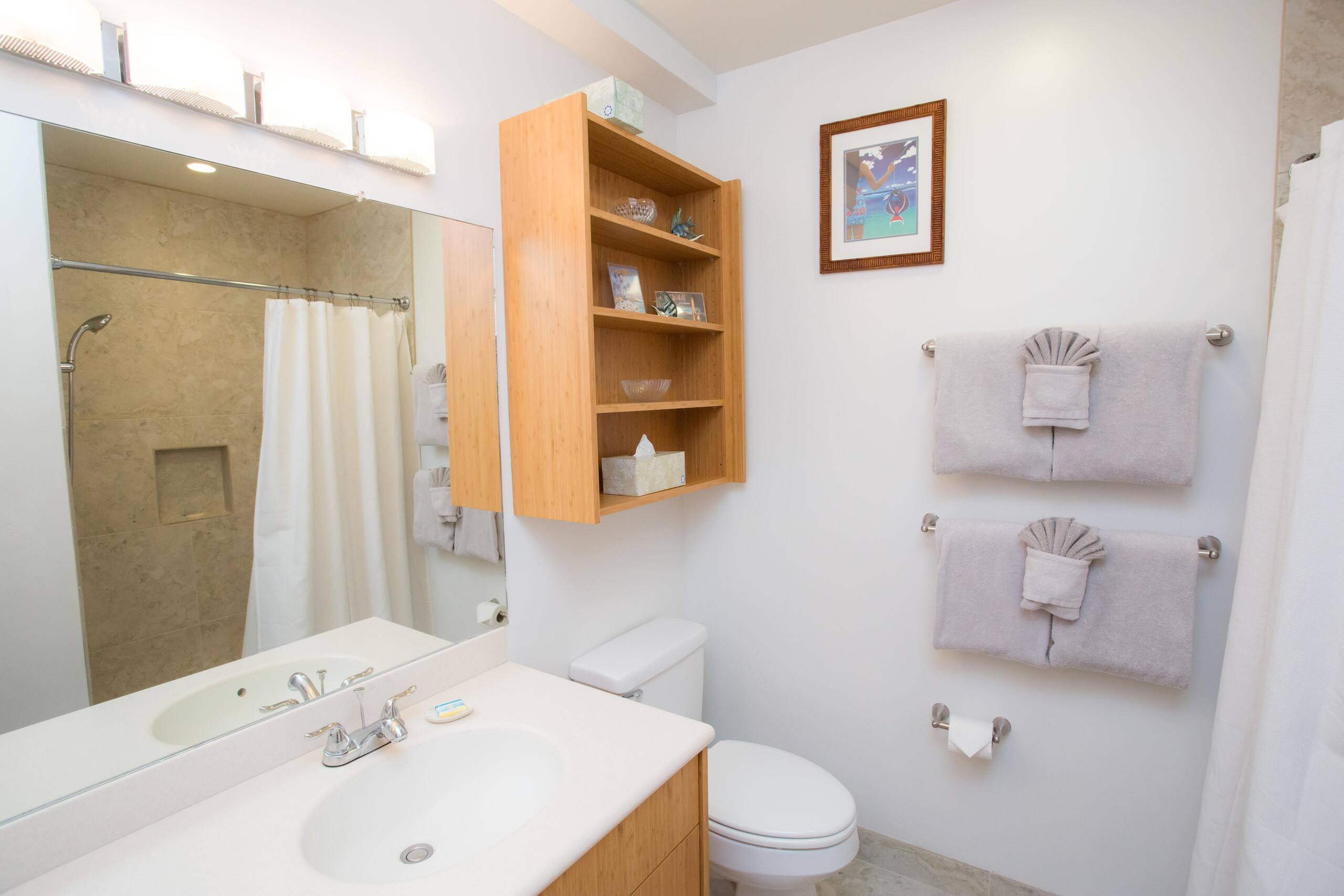 Condo in Kihei · ★4.5 · 2 bedrooms · 4 beds · No bathroom - Image 12