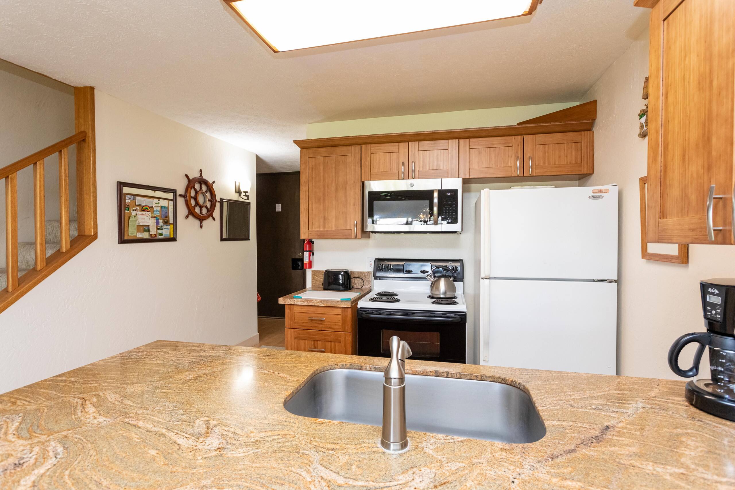 Condo in Kihei · ★4.55 · 2 bedrooms · 4 beds · No bathroom - Image 25