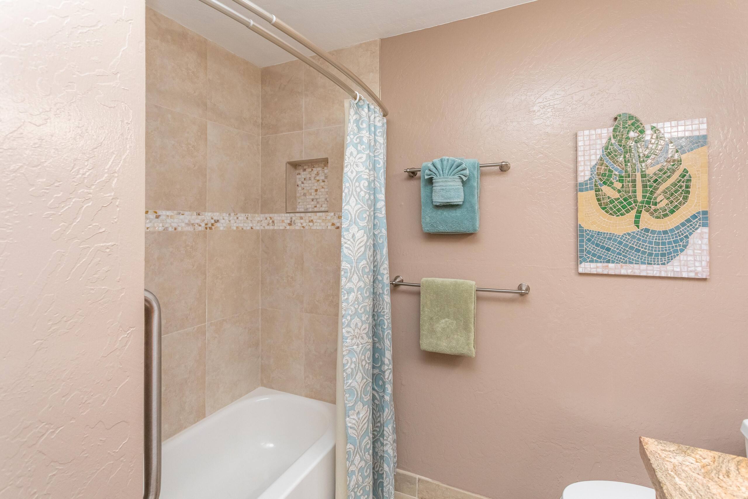 Condo in Kihei · ★4.55 · 2 bedrooms · 4 beds · No bathroom - Image 35