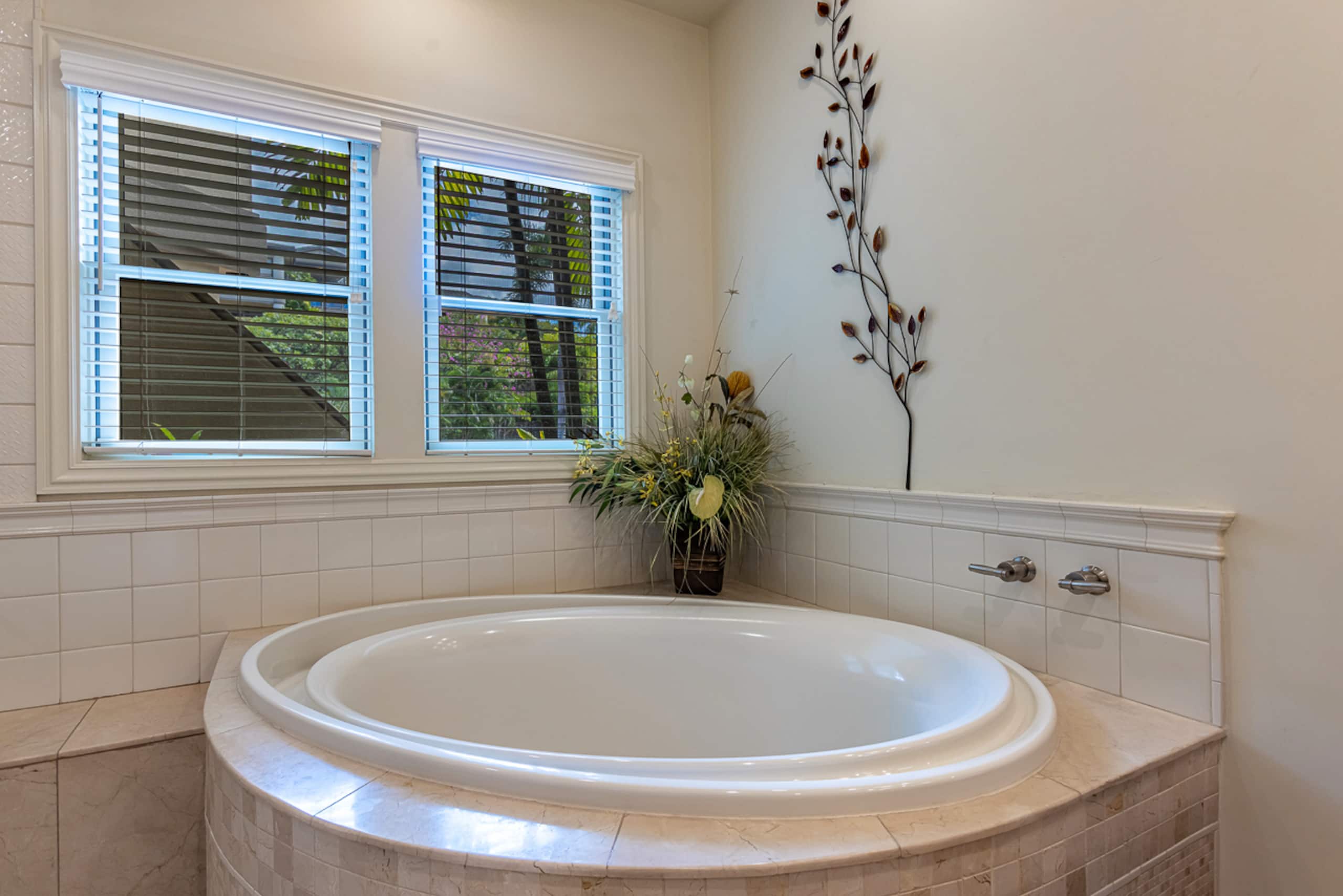 Townhouse in Kihei · ★4.97 · 3 bedrooms · 4 beds · 3.5 baths - Image 13