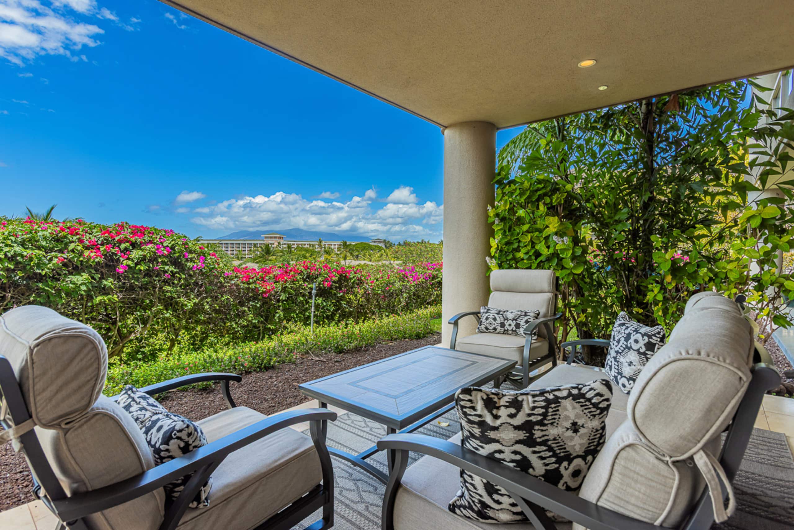 Townhouse in Kihei · ★4.97 · 3 bedrooms · 4 beds · 3.5 baths - Image 42