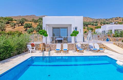 Evgoro thalassa villa , private pool,Breakfast