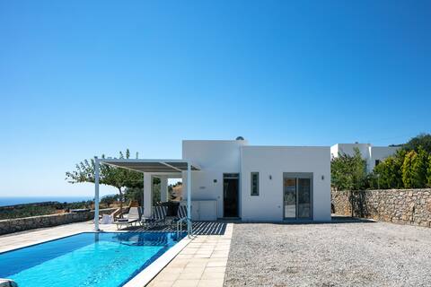 Evgoro vrahos villa , private pool,Breakfast