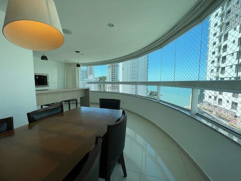 Linda Vista, One apartment per floor, 3 Suites, 2