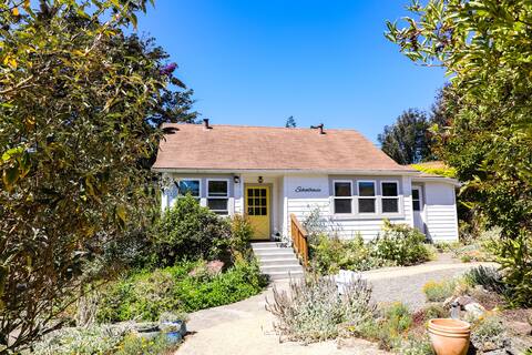 Charming Farmhouse at Stemple Creek Ranch