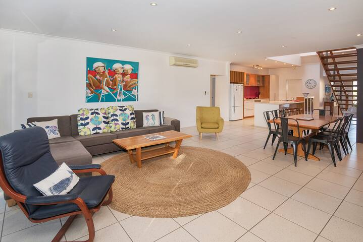 House 12 – It’s About Time Dunsborough gallery image 4