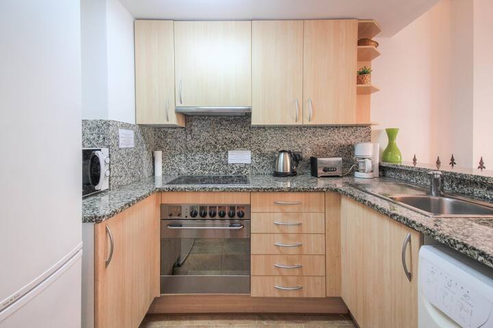 marina park a 1-3 – apartment in roses in front of gallery image 4