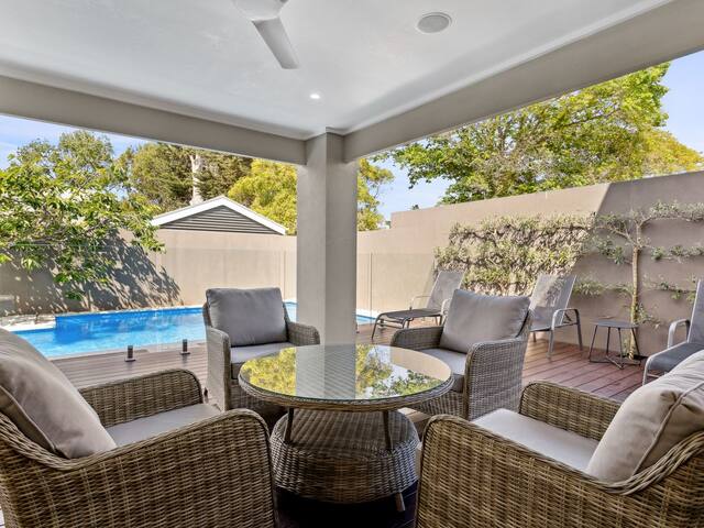 Aquamarine Sorrento Township gallery image 2