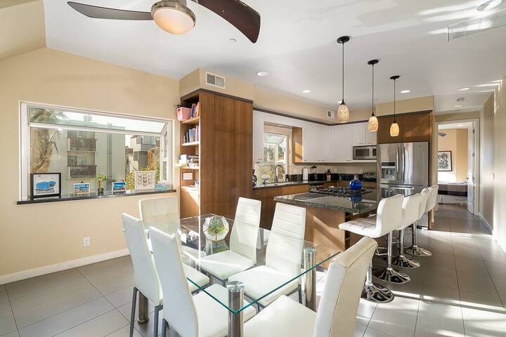 Beach Bliss! AC, Water View & Fire Pit gallery image 5