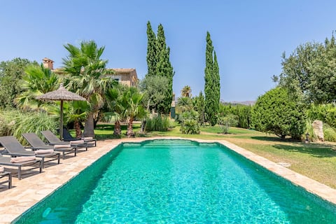 Villa Can Paroya by Sealand Villas