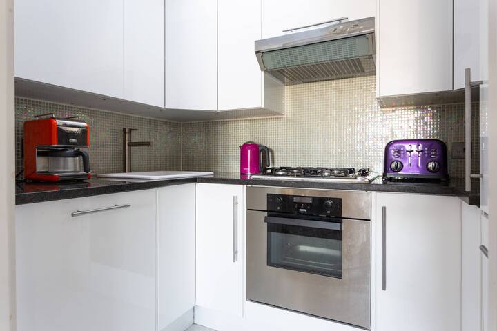 Cranley Place III by onefinestay gallery image 5