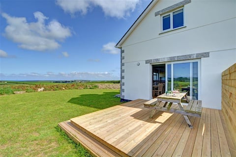 3 Bed in Wadebridge (oc-p00476)