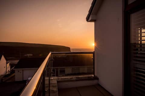 4 Bed in Mawgan Porth (oc-p00611)