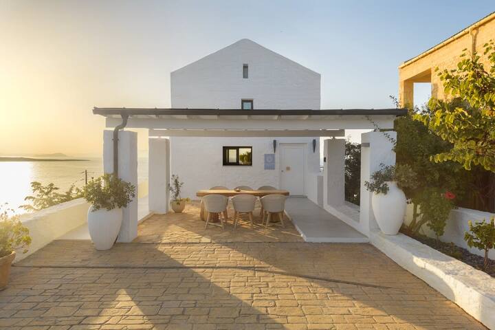 Villa Anton by Cura Villas Collection gallery image 3