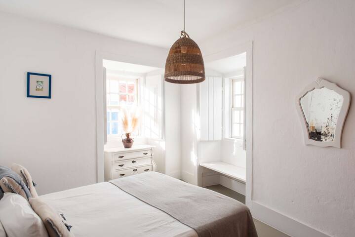 Central Ericeira – Light filled with Terrace gallery image 3