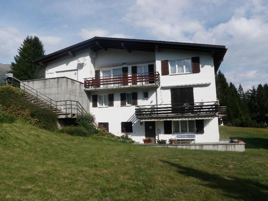 Top performing Airbnb: Curneglia (311 m asl) in Vaz/Obervaz