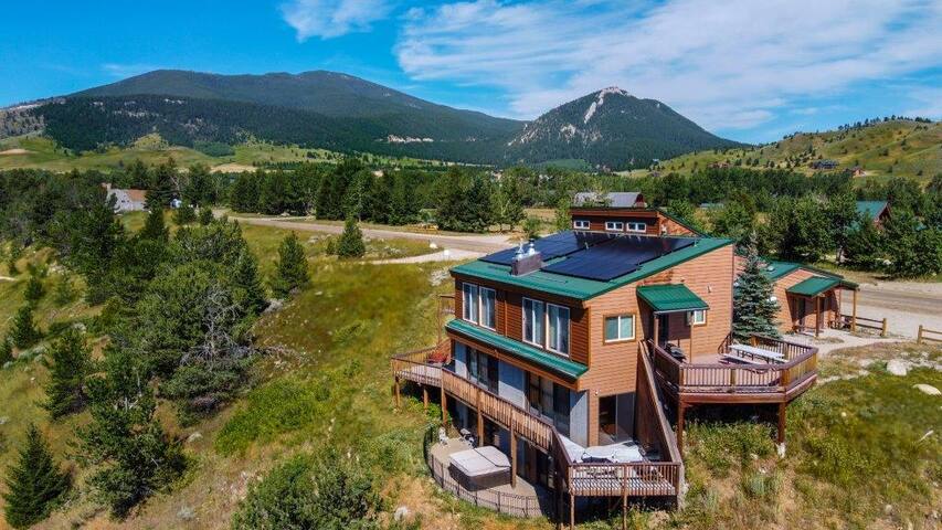 Red Lodge Reservations managed Airbnb listing 1