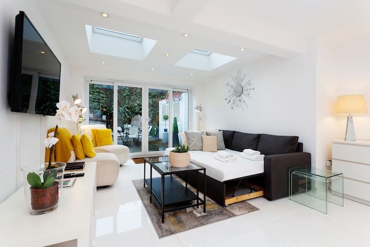 Village Tranquillity by Veeve gallery image 2