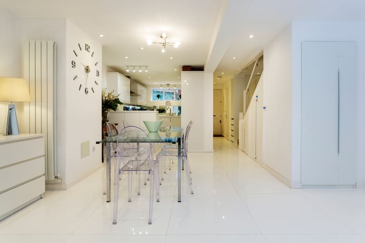 Village Tranquillity by Veeve gallery image 3