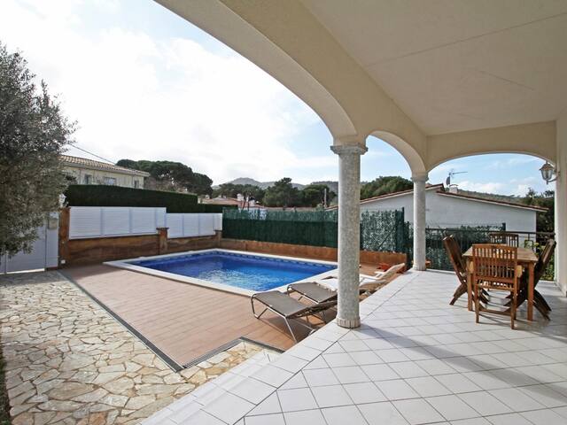 Joncs CostaBravaSi – Pool, BQ, wifi and parking gallery image 3