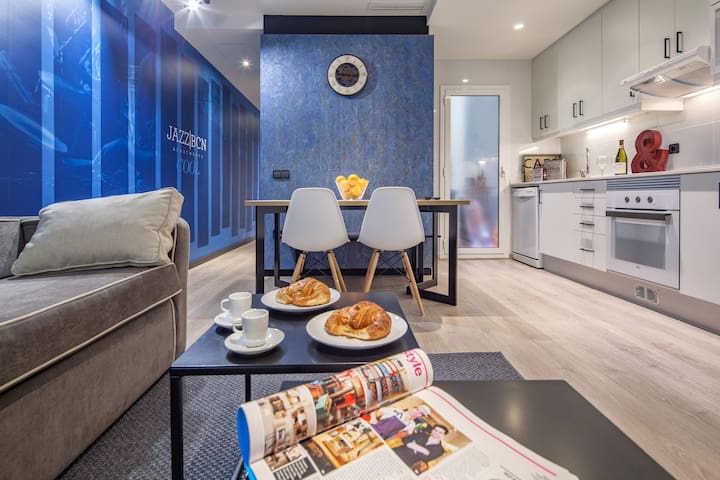 2 bedroom apartment next to Sagrada Familia