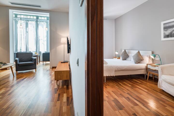 Amazing 3 bedroom near Pl Catalunya gallery image 4