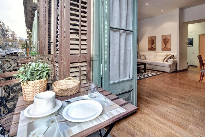 Bright 2 bedroom apartment with balcony gallery image 5