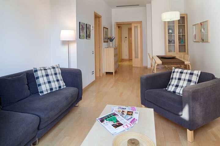 Nice and quiet 2 bedroom apartment gallery image 2