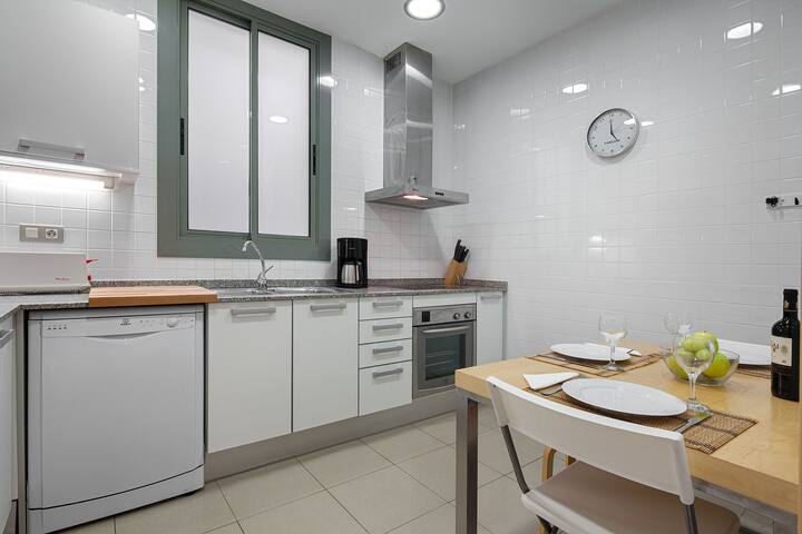 Nice and quiet 2 bedroom apartment gallery image 3