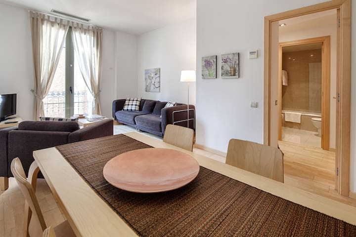 Nice and quiet 2 bedroom apartment gallery image 4