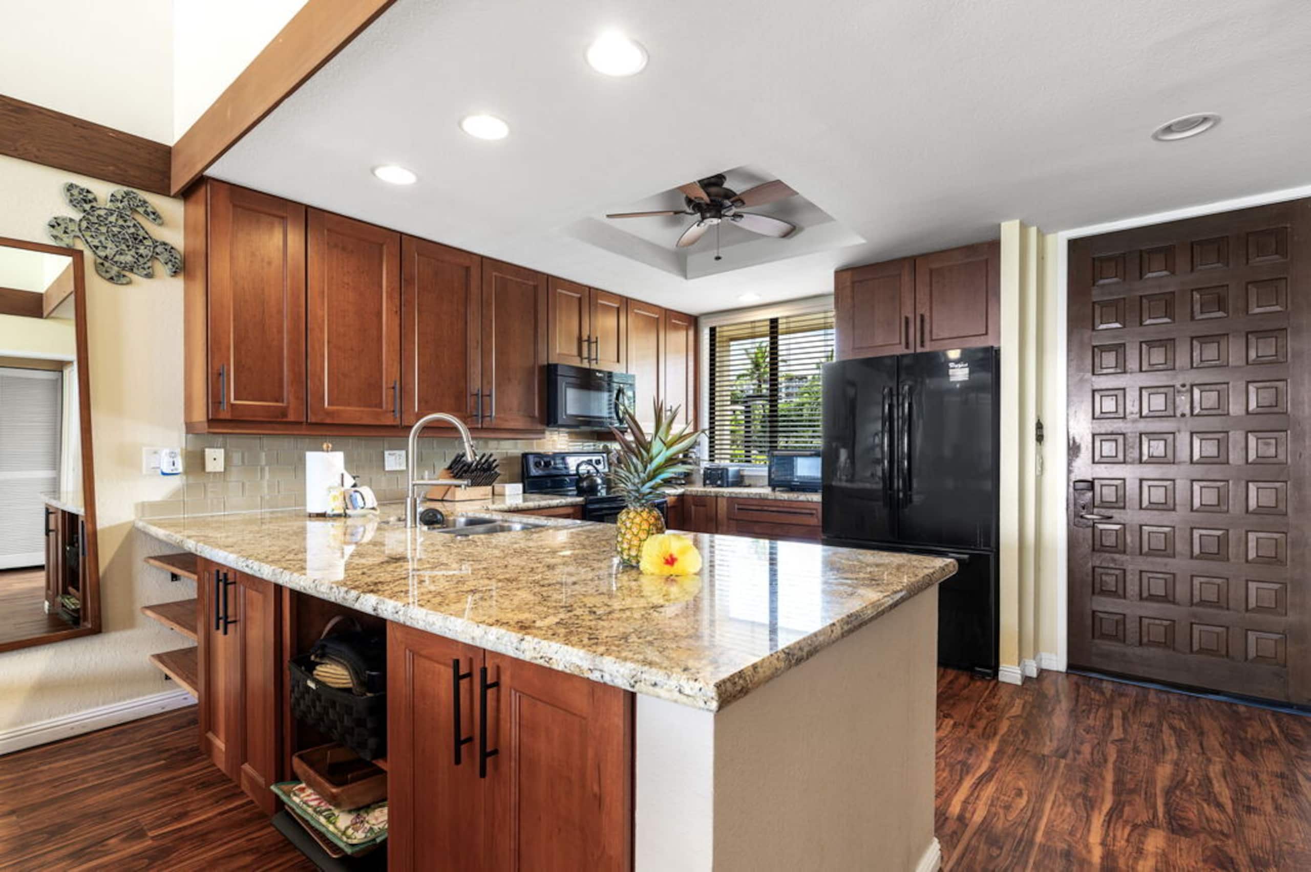 Condo in Kailua-Kona · ★4.88 · 3 bedrooms · 4 beds · 3 baths - Image 7