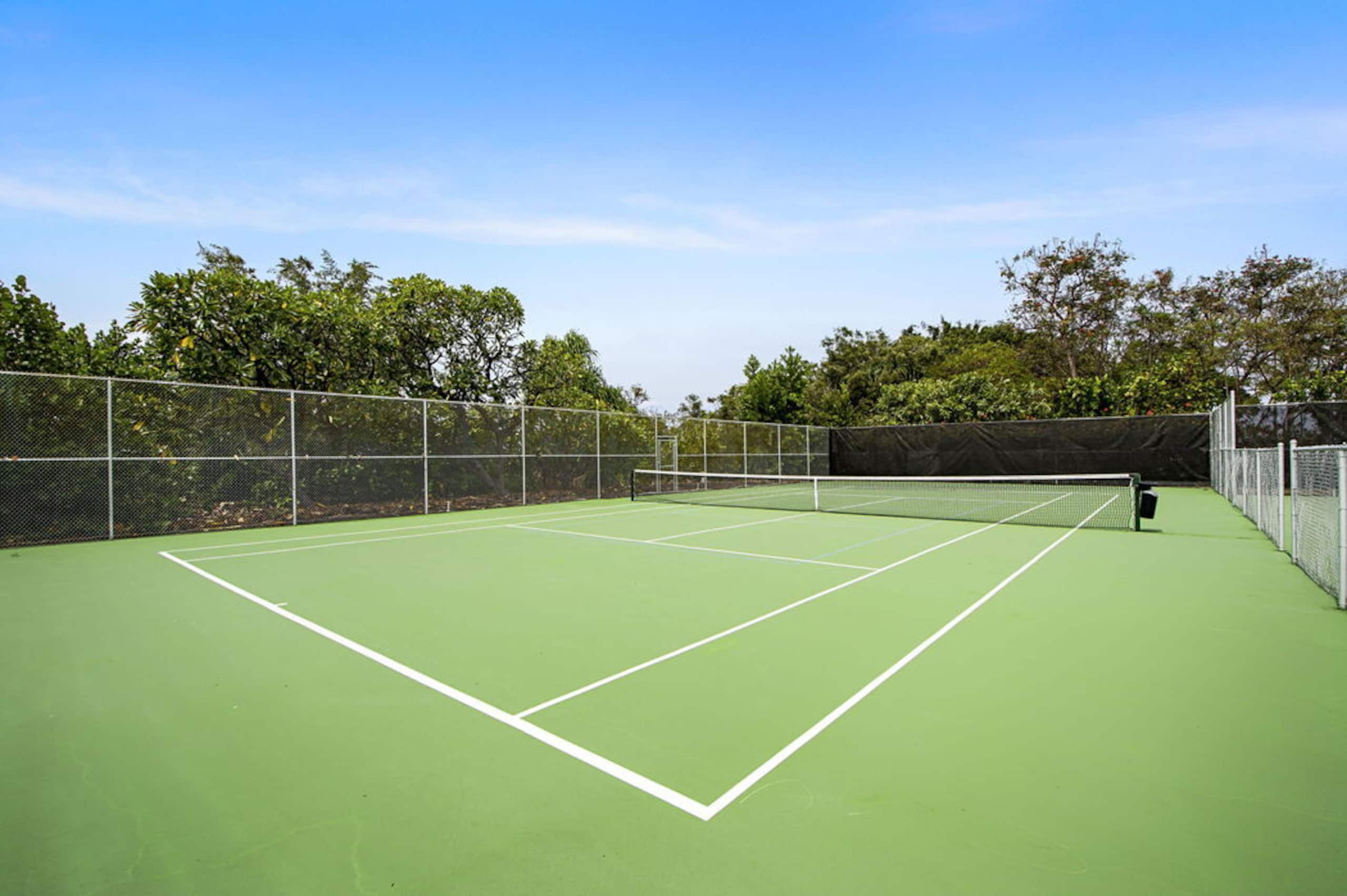 Condo in Kailua-Kona · ★4.88 · 3 bedrooms · 4 beds · 3 baths - Image 38