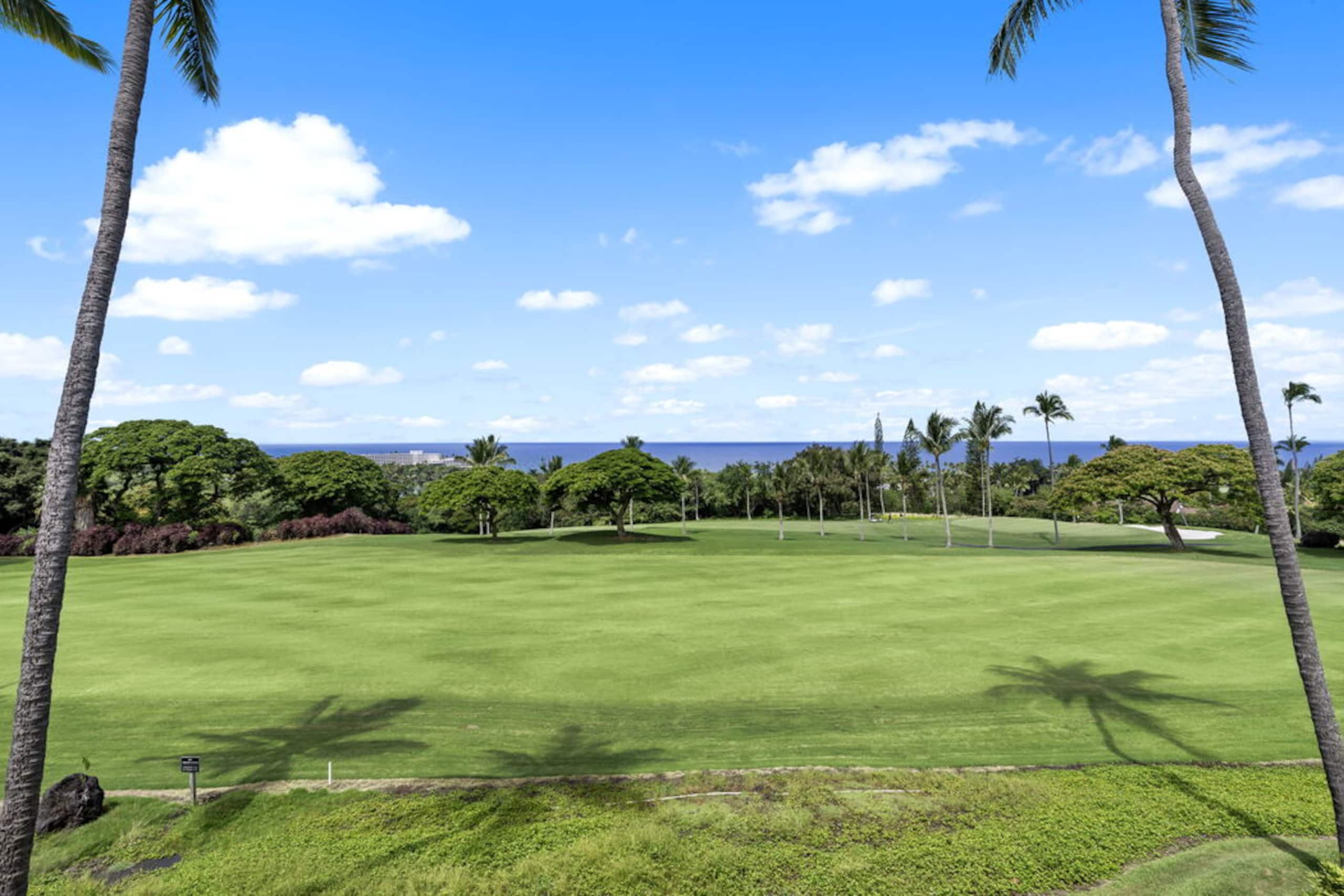 Condo in Kailua-Kona · ★4.88 · 3 bedrooms · 4 beds · 3 baths - Image 29