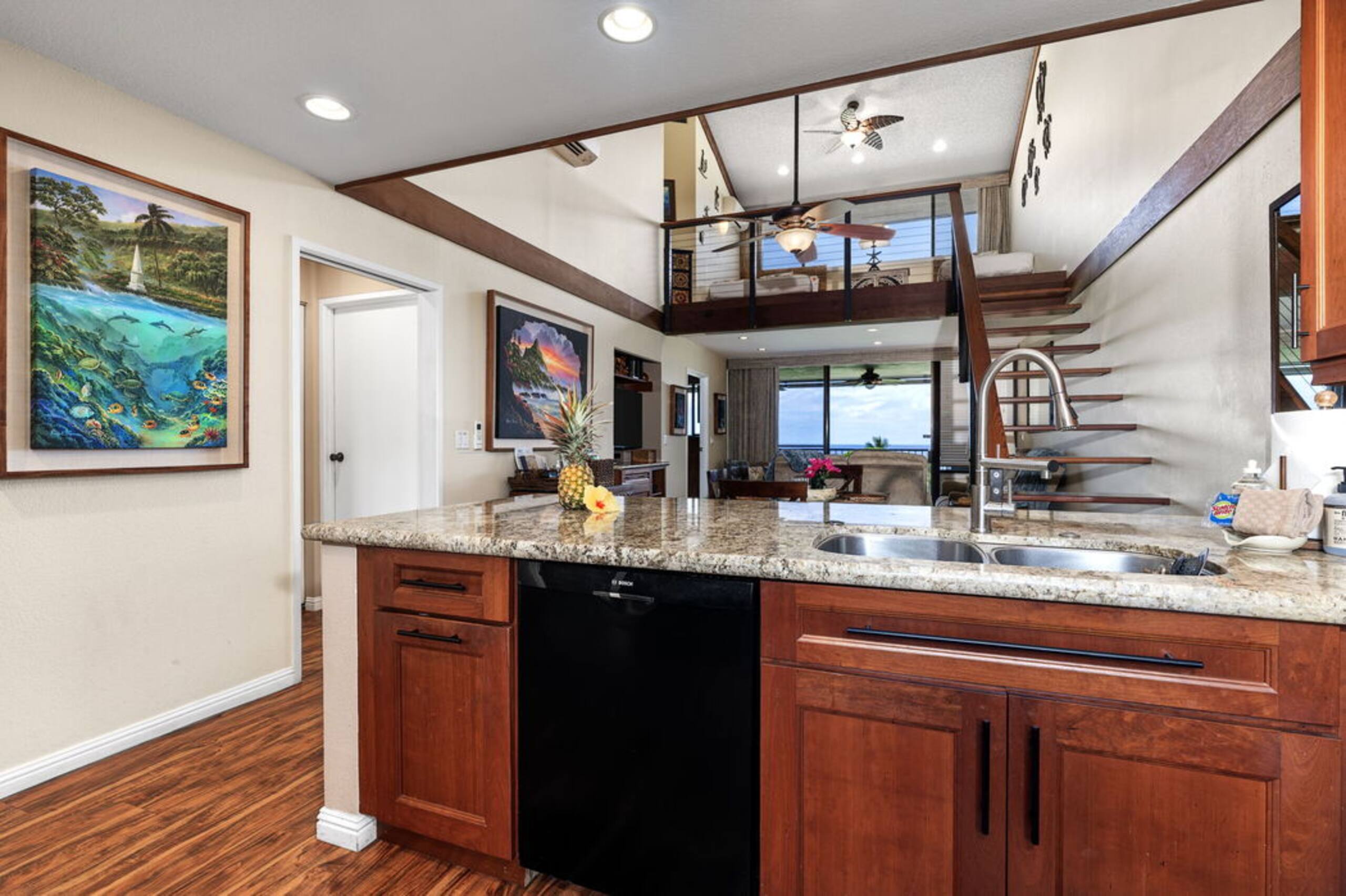Condo in Kailua-Kona · ★4.88 · 3 bedrooms · 4 beds · 3 baths - Image 9