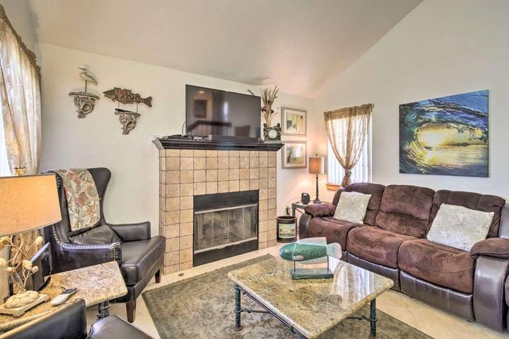 Pacific View- 3 Story, Steps to Beach, Cozy Home! gallery image 3