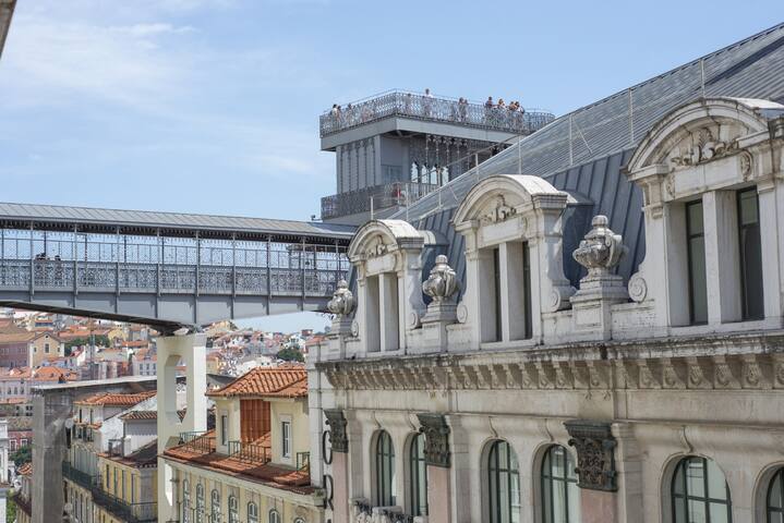 Lv Premier Chiado CH4 spacious, central, elevator gallery image 4